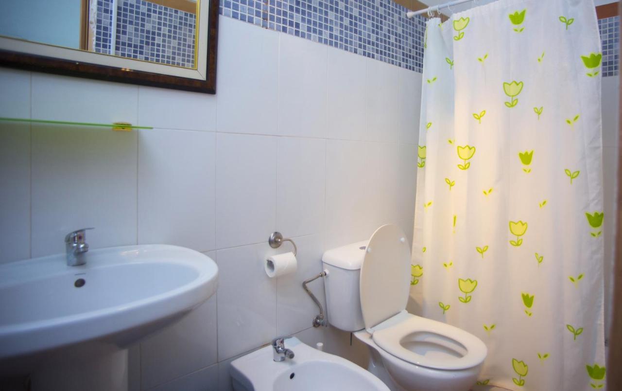 Twin Room with Private Bathroom,1037161405:JPEG