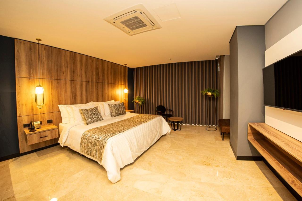 Suite Deluxe con bañera de hidromasaje