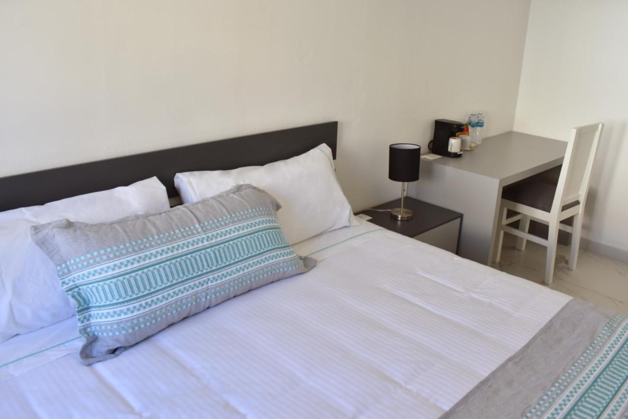 Double Room,1045402126:JPEG