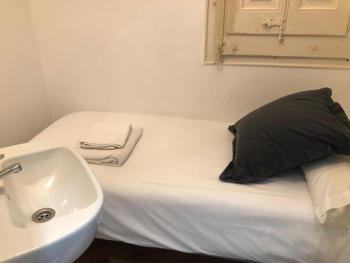 Habitación Individual con baño privado externo
