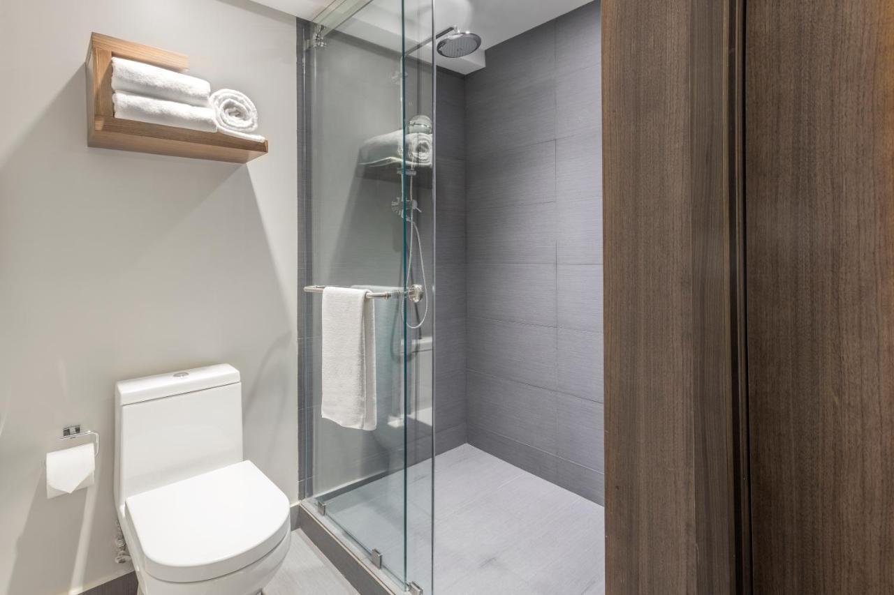 Habitación con cama extragrande Planta Club
