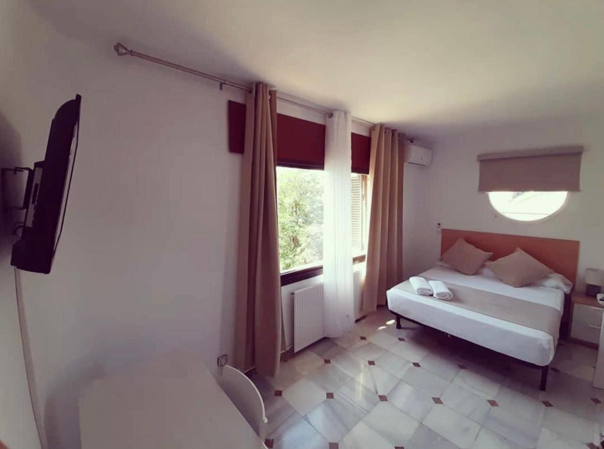 Habitación Doble con baño compartido