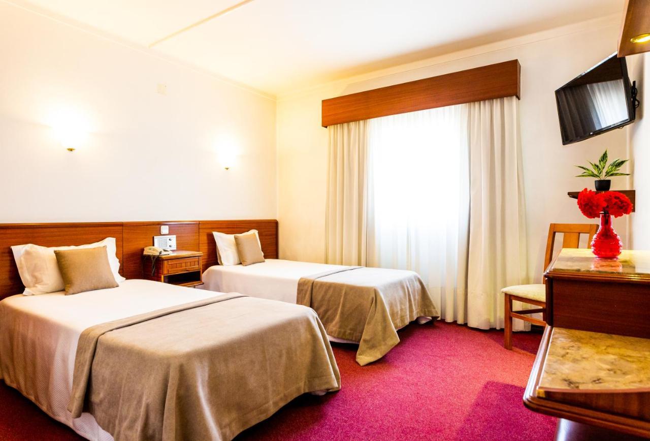 Twin Room,1317834691:JPEG