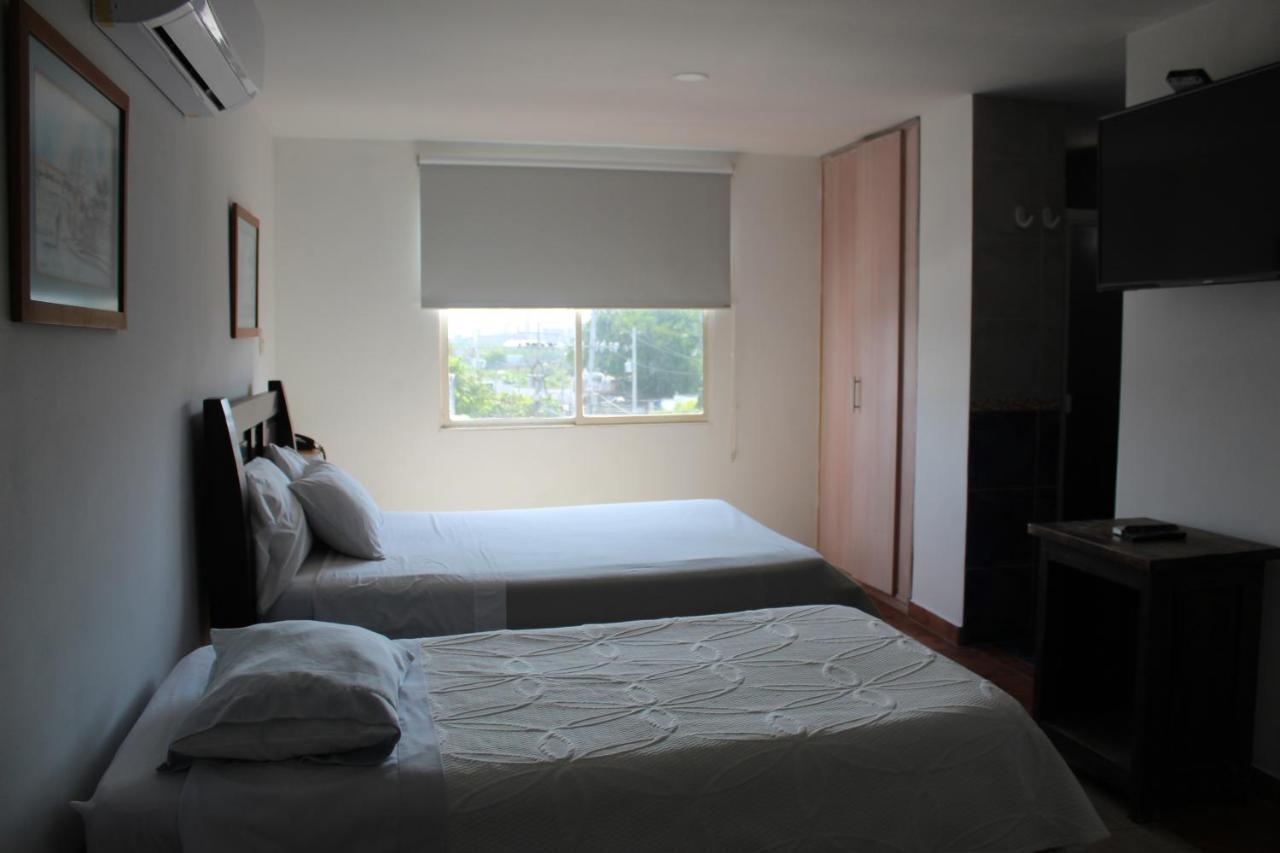 Family Room,1642340619:JPEG