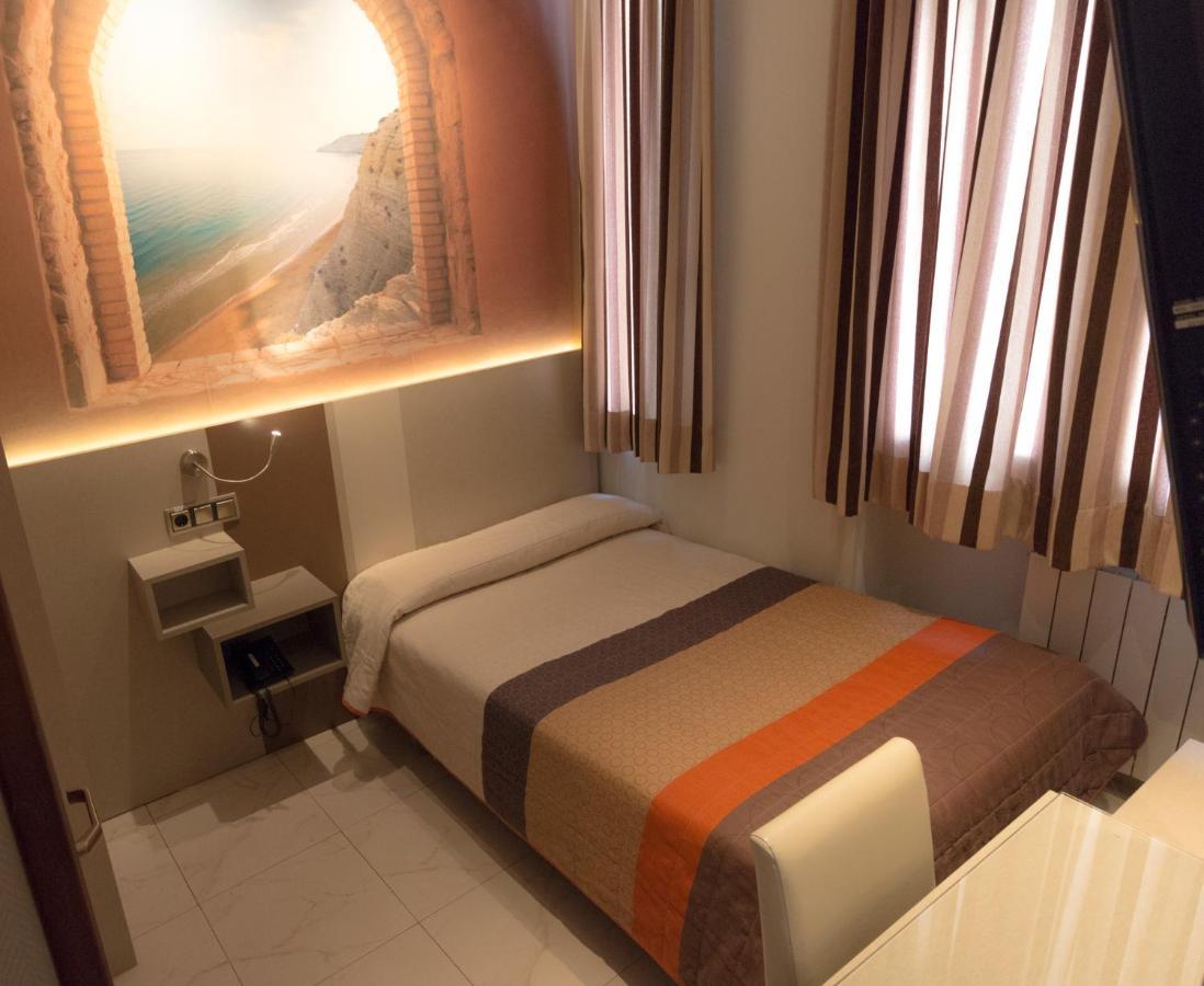 Single Room,1172685723:JPEG