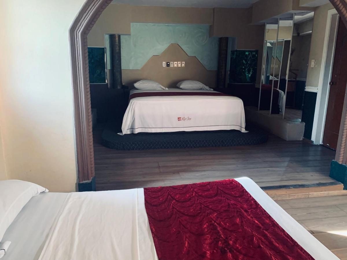 Twin Room,1174287480:JPEG