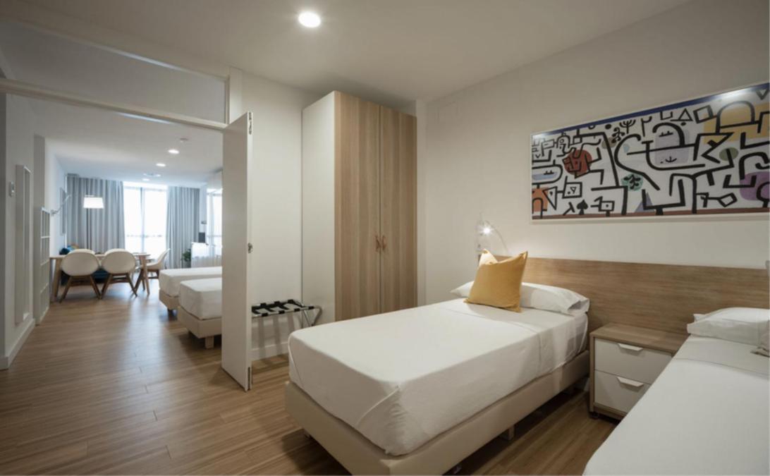 Apartment with Balcony,1178405320:JPEG