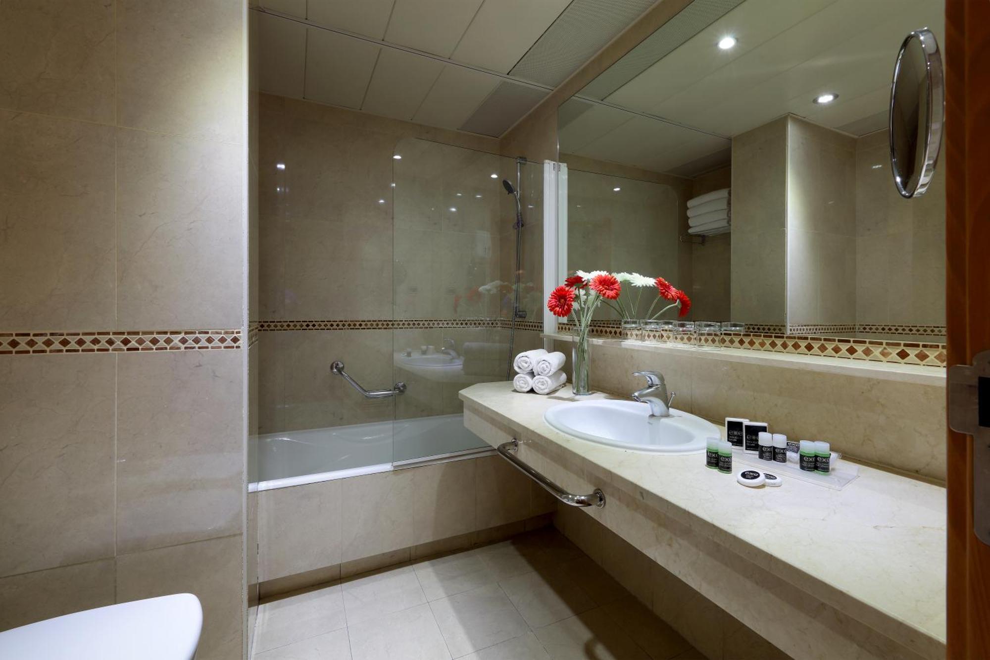 Double or Twin Room,1207587589:JPEG