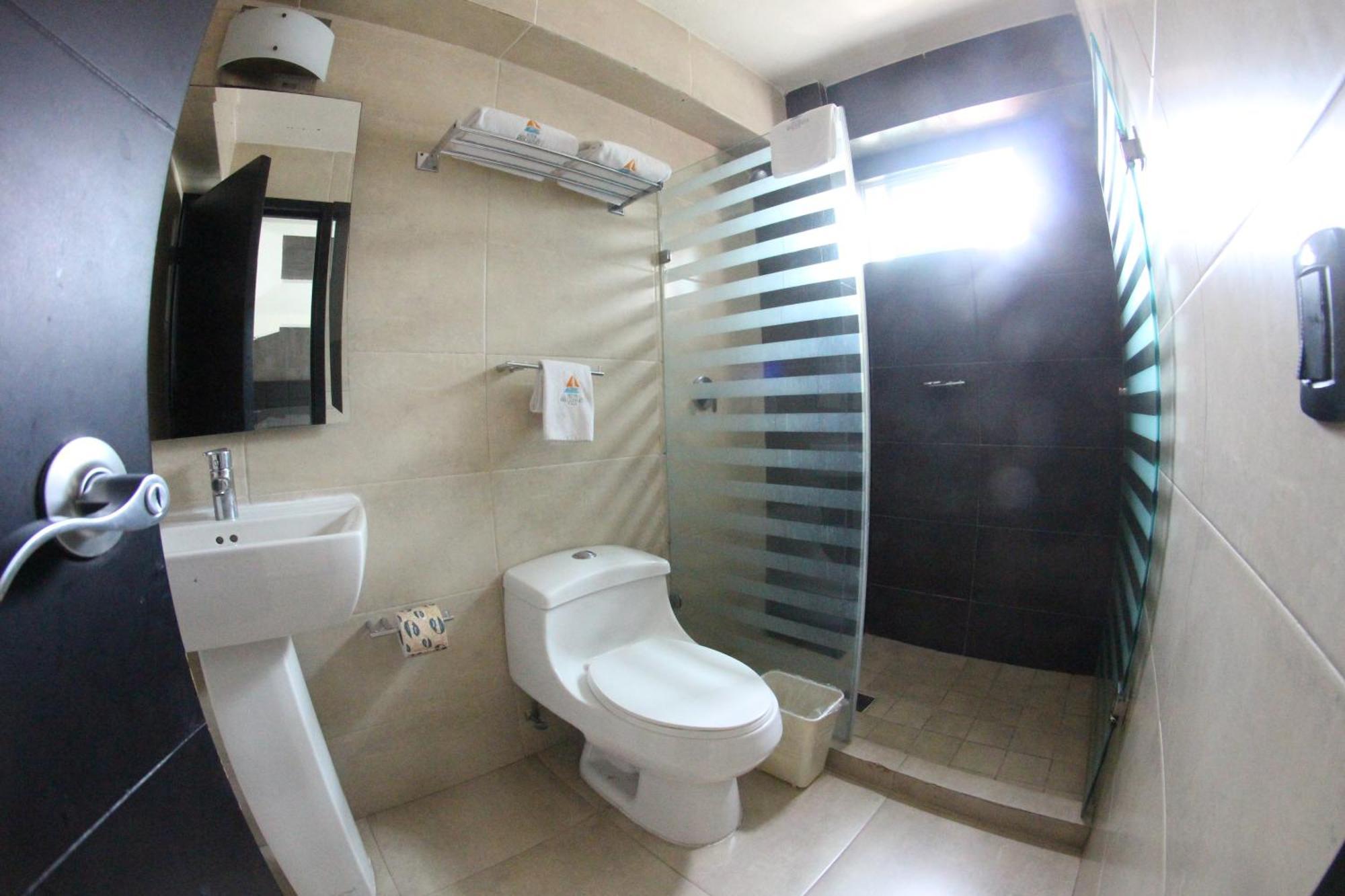 Basic Double Room,974681980:JPEG