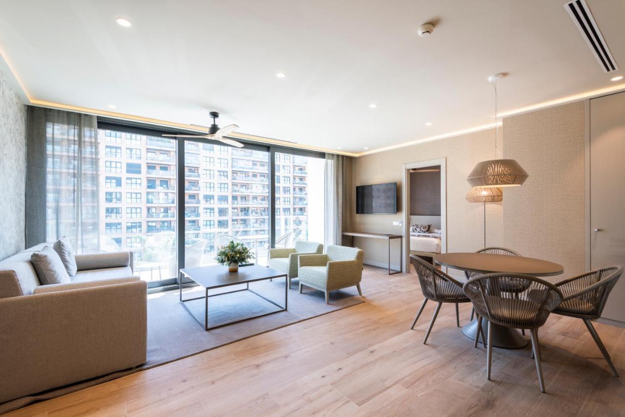 Apartment Terrace,1241855320:JPEG
