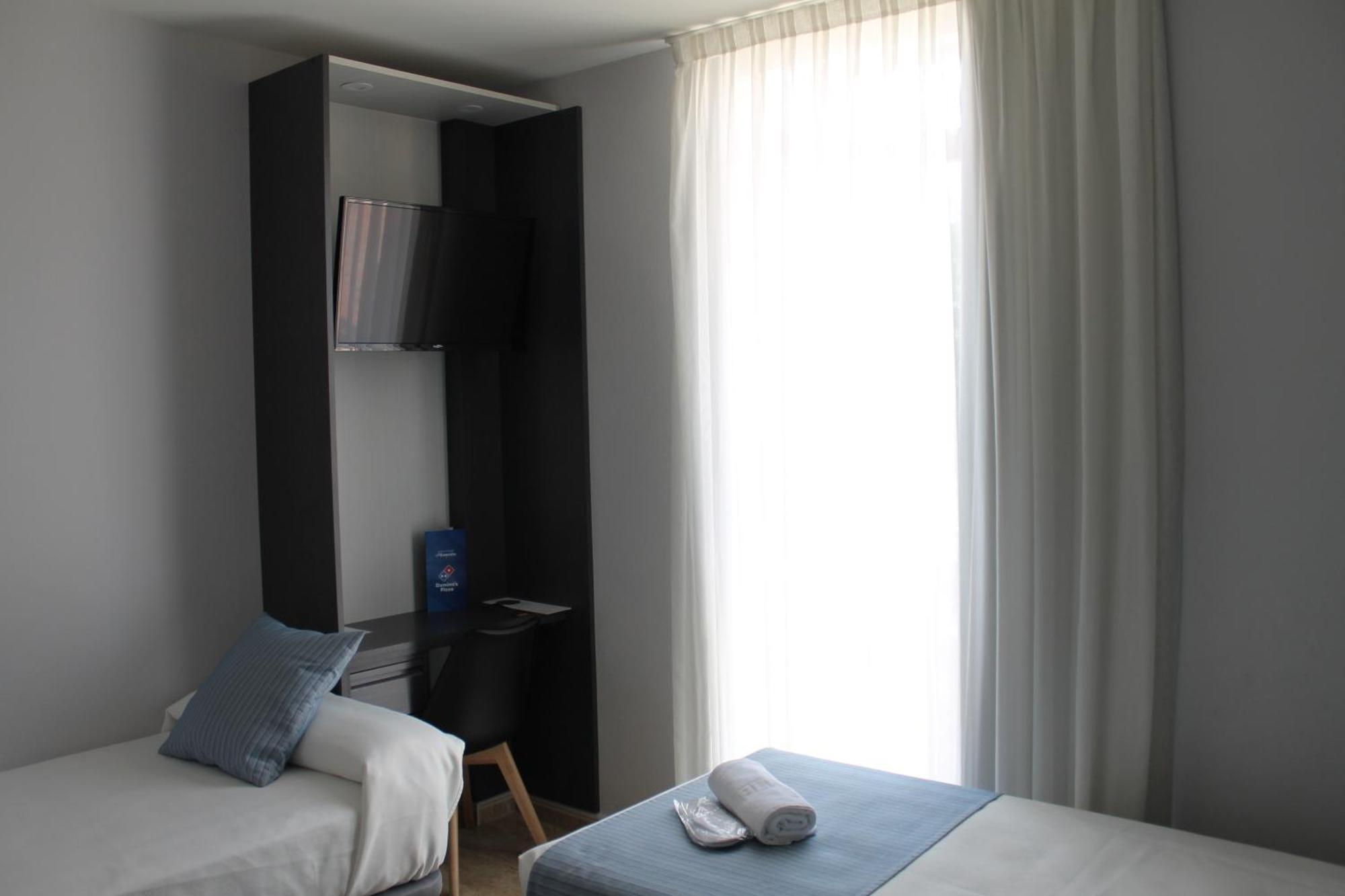 Standard Triple Room,1226837126:JPEG