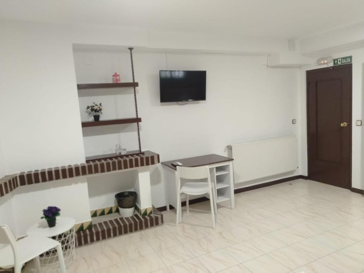 Habitación Cuádruple Económica con baño compartido