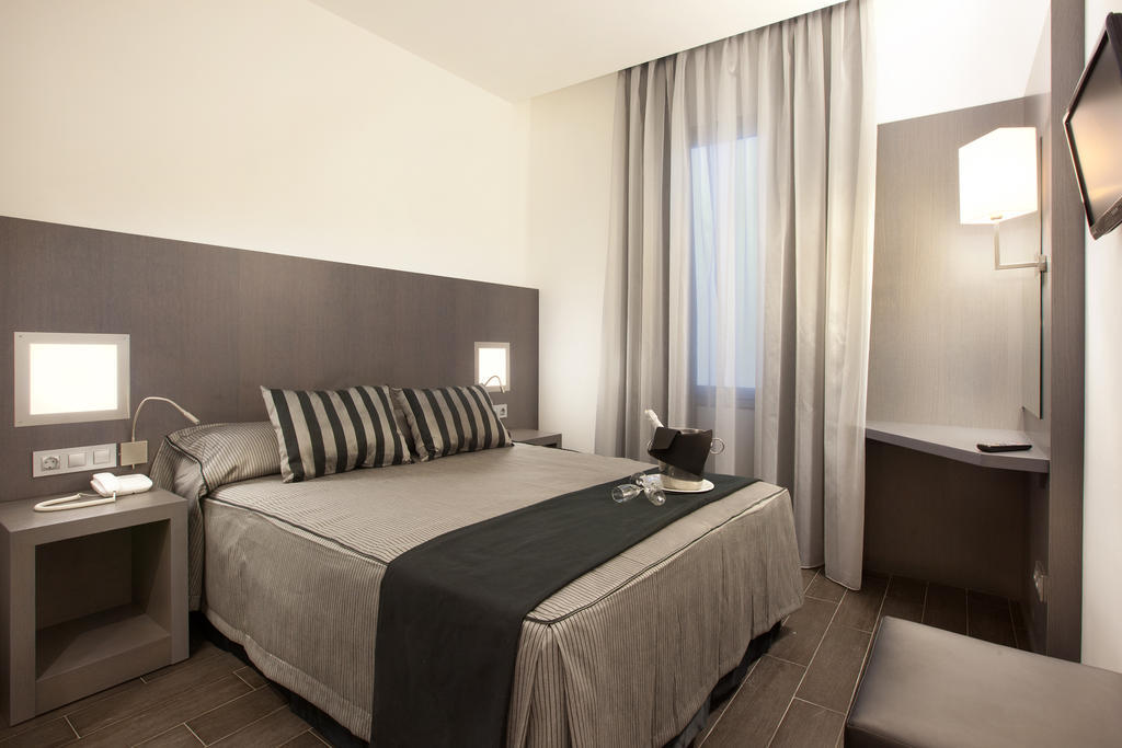 Habitación Doble Superior con balcón - 1 o 2 camas