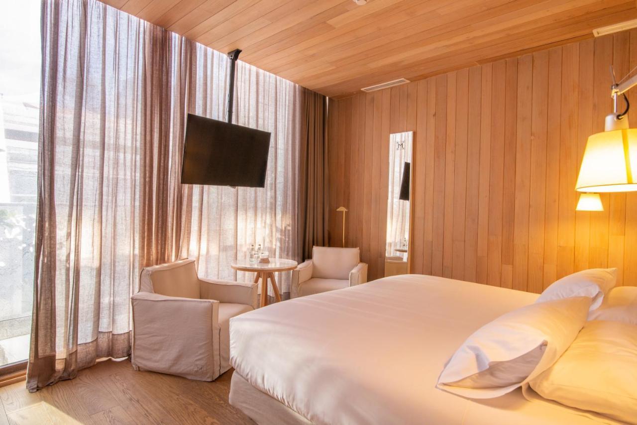 Deluxe Double Room with Balcony,1454936371:JPEG