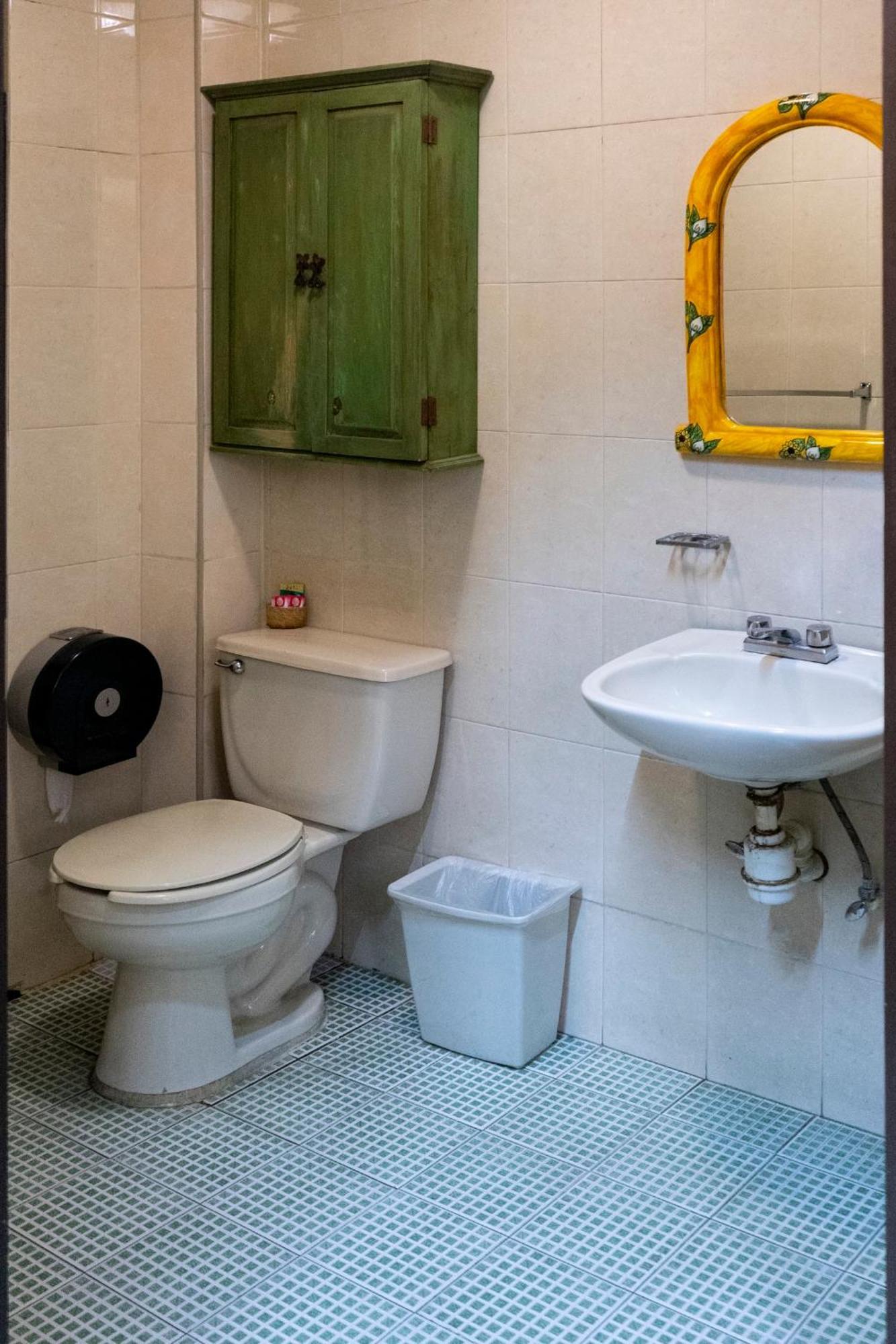 Twin Room,1208372770:JPEG