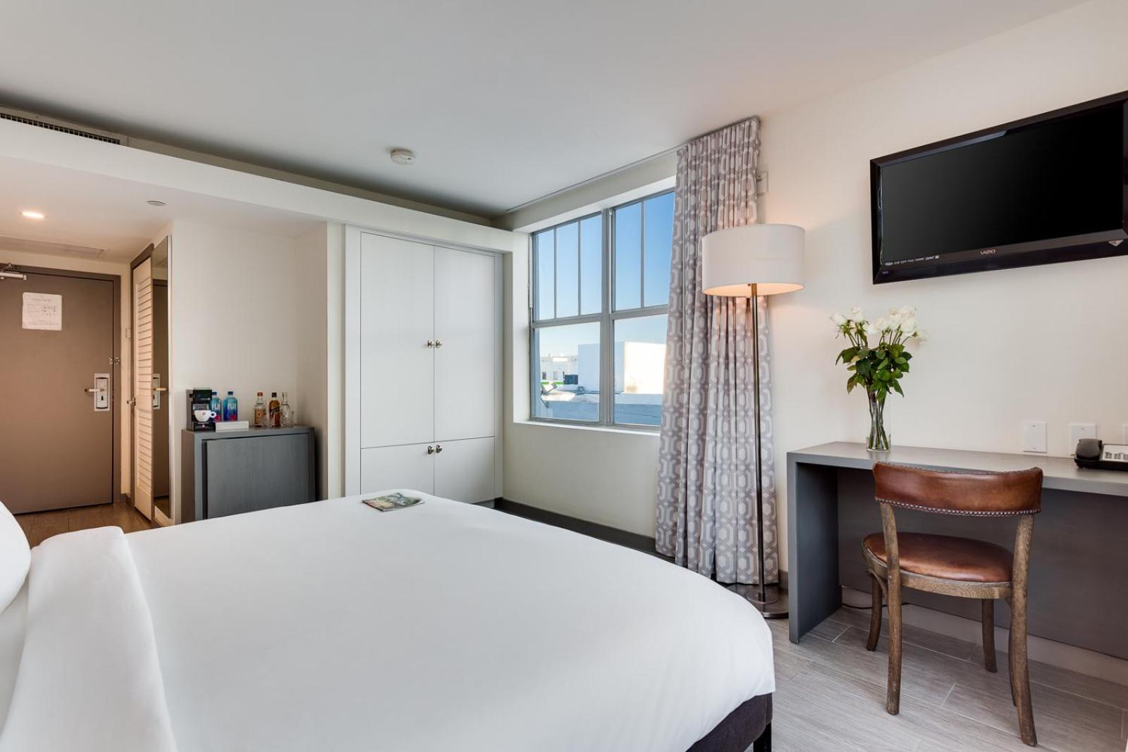 Alojamiento Superior con vistas a la ciudad - 1 cama extragrande