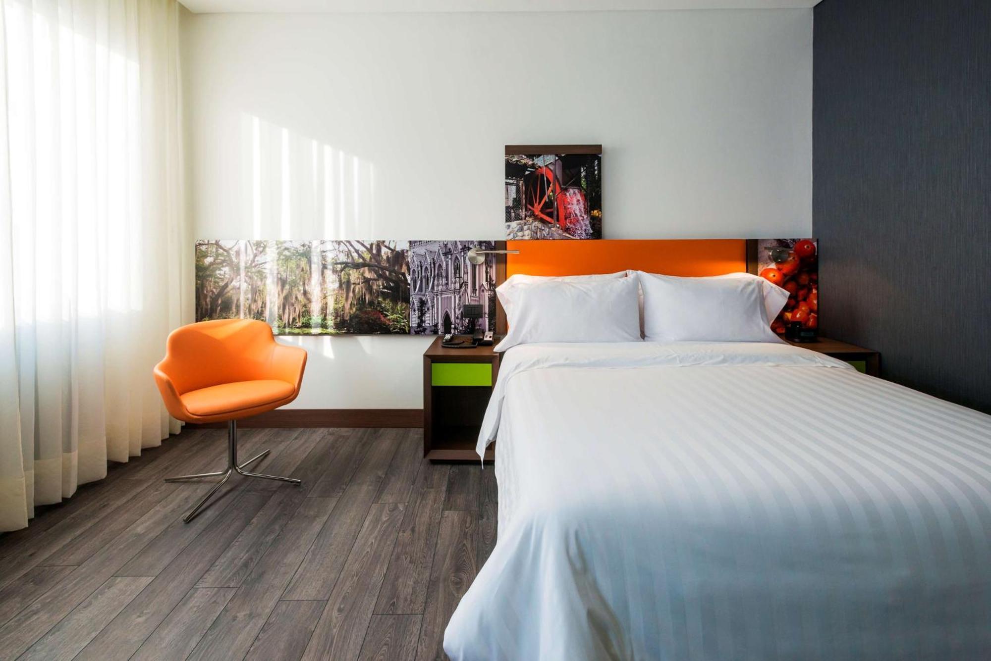 Habitación con ducha a ras de suelo - 1 cama grande - Adaptada para personas de movilidad reducida - No fumadores