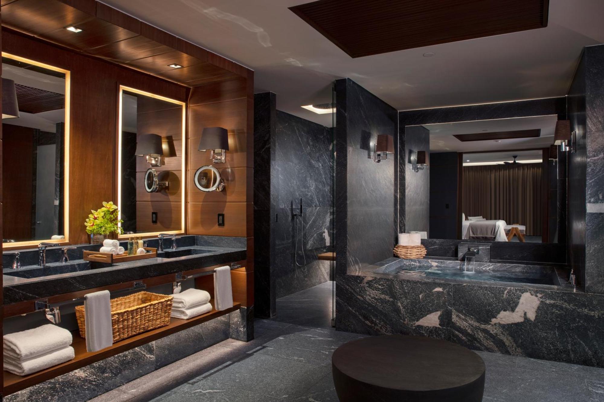 Suite Principal Preferred Club con cama extragrande - Frente al mar