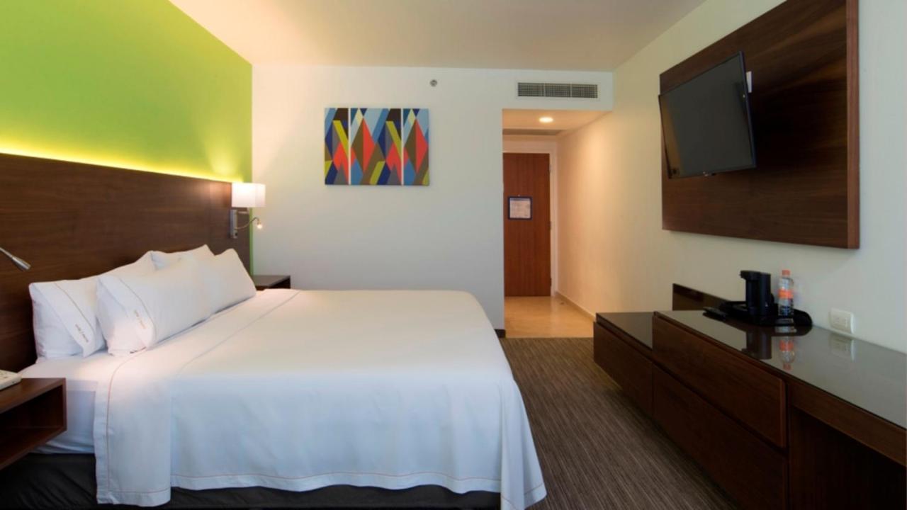 Habitación Doble con cama grande con vistas a la ciudad