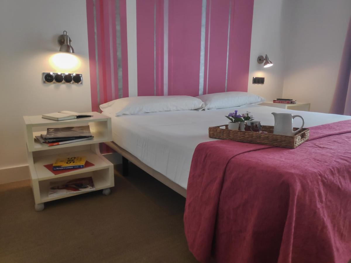 Large Double or Twin Room,1348944884:JPEG