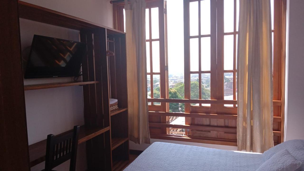 Habitación Doble con vistas a la montaña