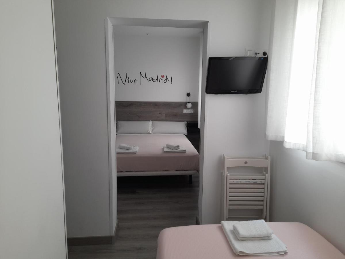 Triple Room Private Bathroom,1249591447:JPEG