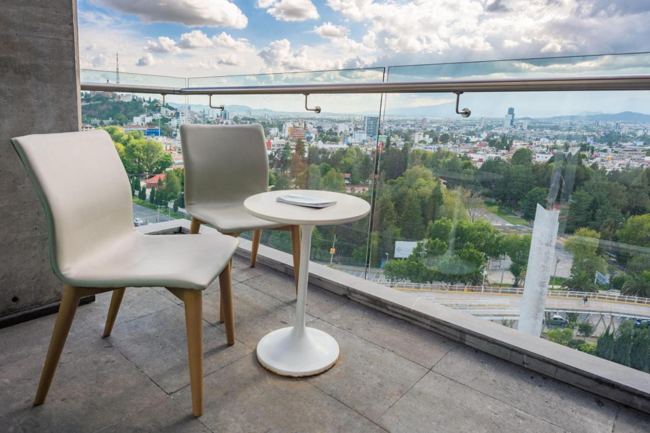 Suite con 1 cama extragrande, balcón y vistas al volcán