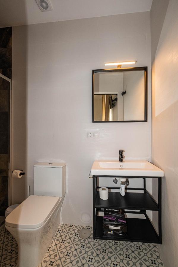 Double Room with Balcony,1425886194:JPEG