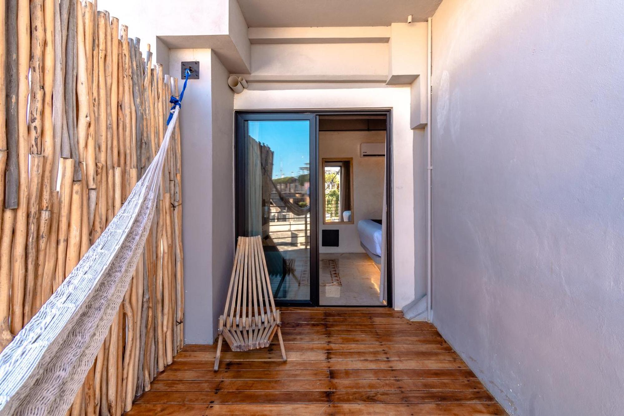 Habitación Doble con vistas a la piscina