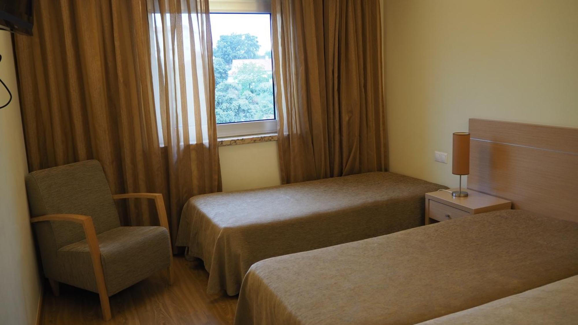 Triple Room,1433216845:JPEG