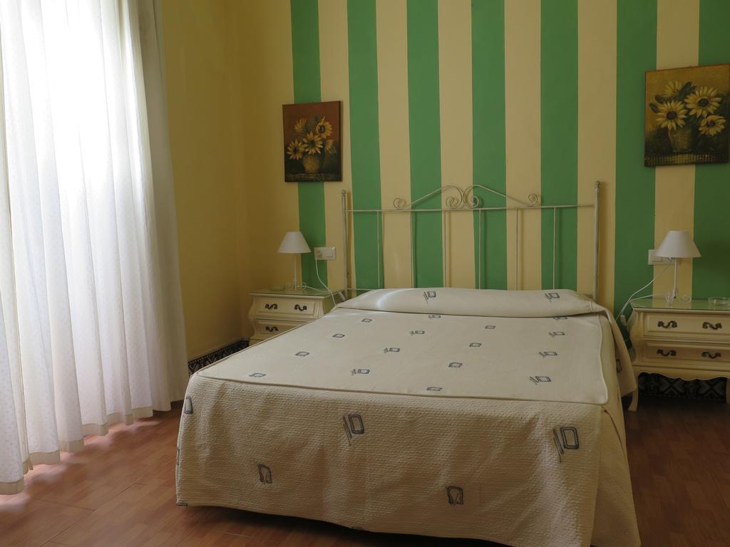 Double Room with Private Bathroom,186585324:JPEG