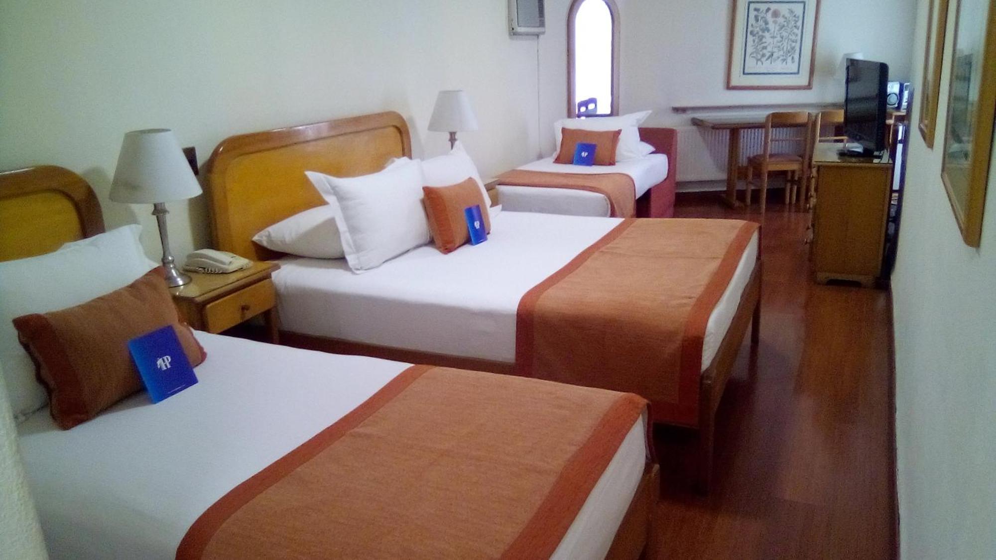 Quadruple Room 25 mt2,1213283260:JPEG