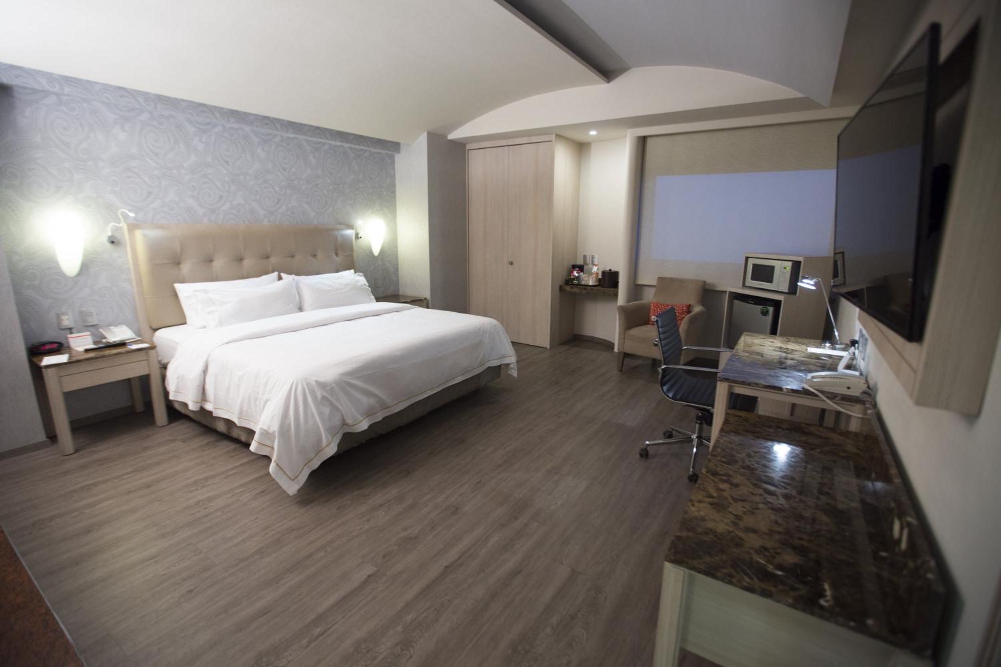 Standard King Room,1444231702:JPEG