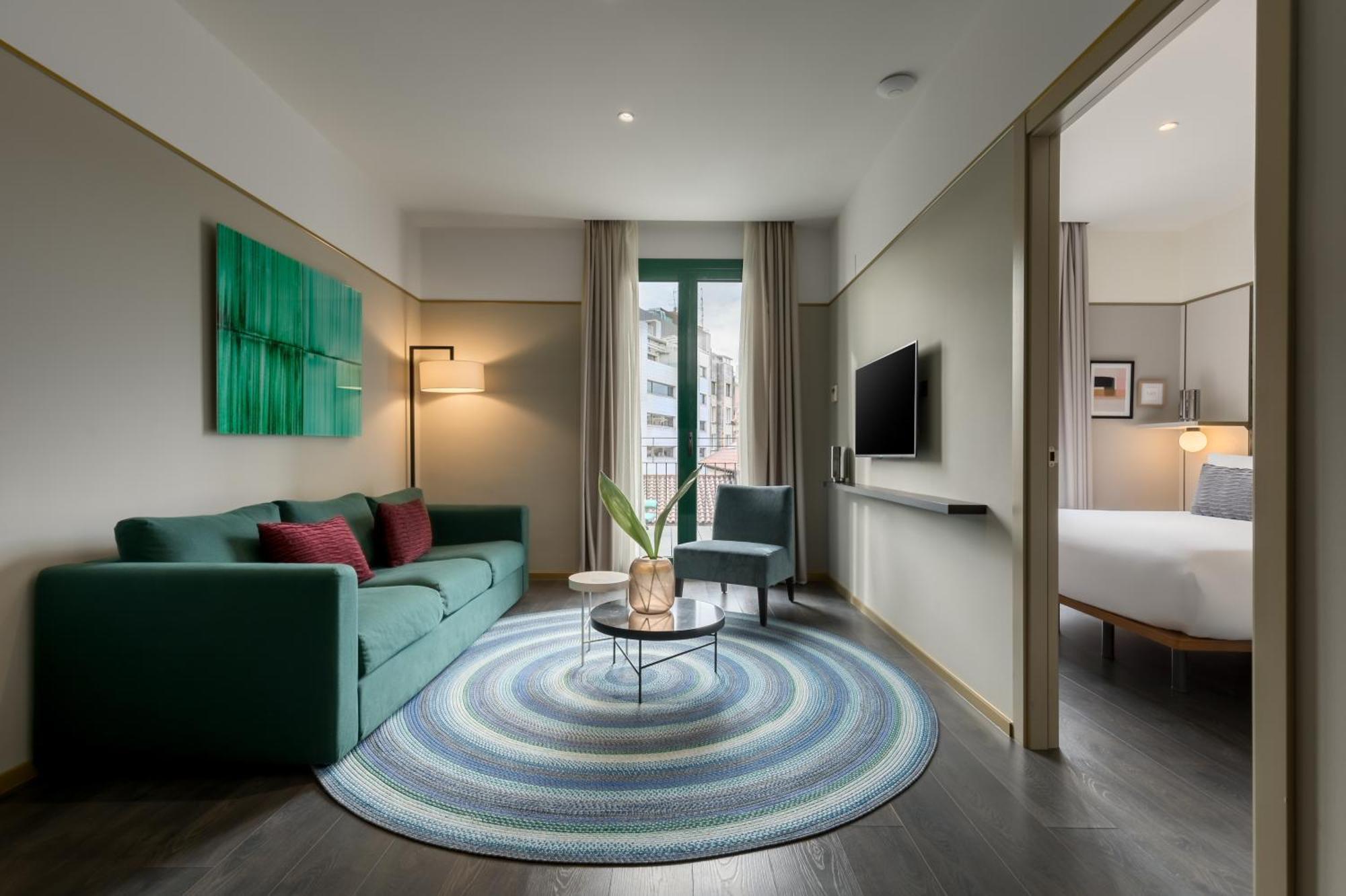 Two-Bedroom Apartment Terrace,968964298:JPEG