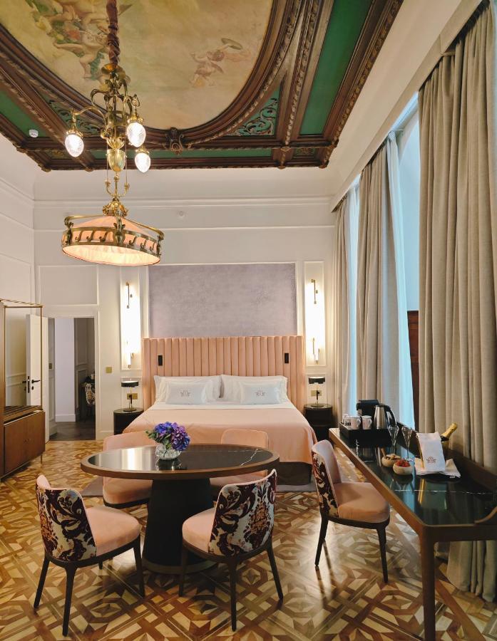 Suite Familiar (2 adultos + 3 niños)