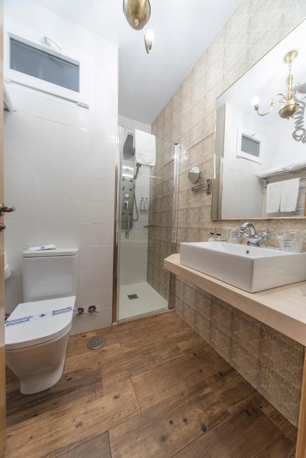 Small Double Room,1498522153:JPEG