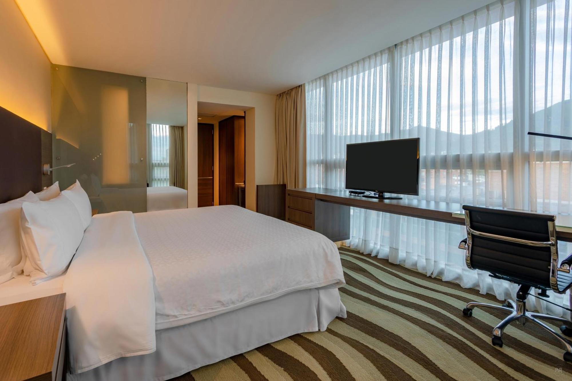 Standard King Room,1499022832:JPEG