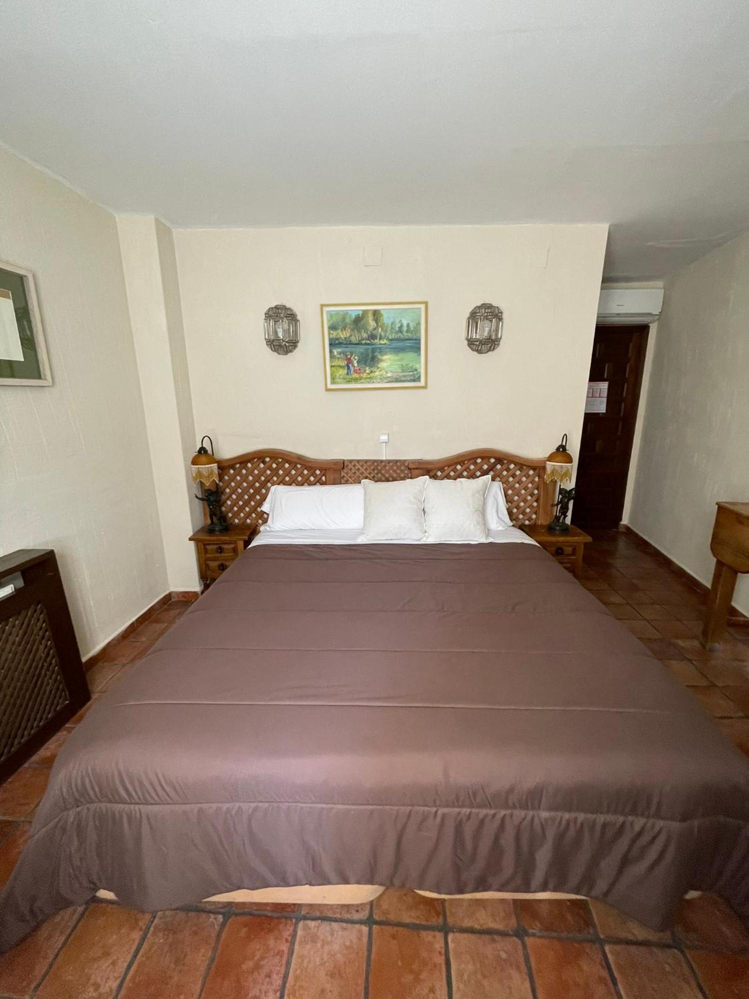 Double Room,1500121951:JPEG