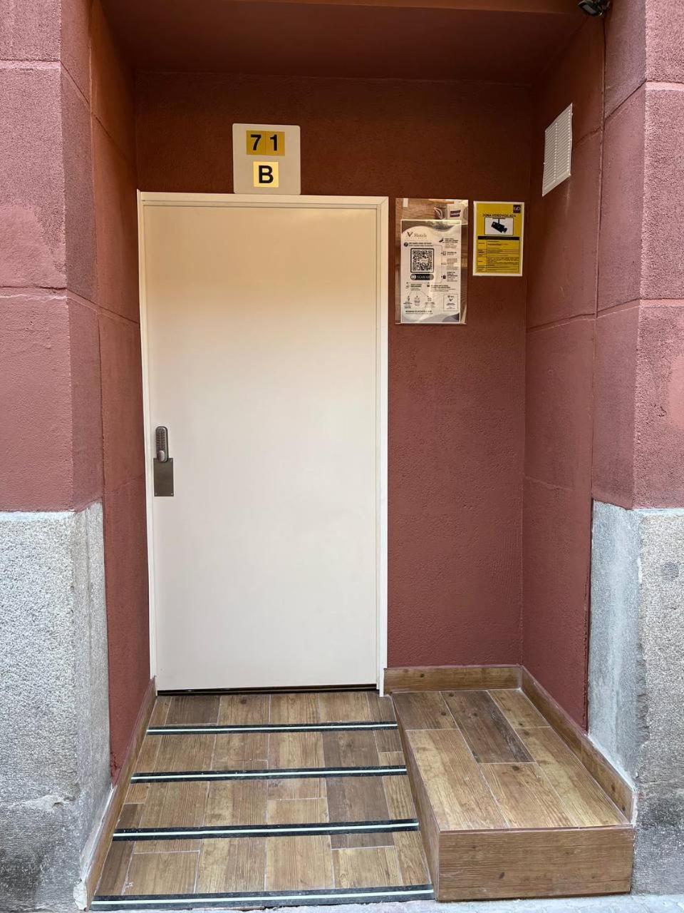 Double Room,1594137971:JPEG