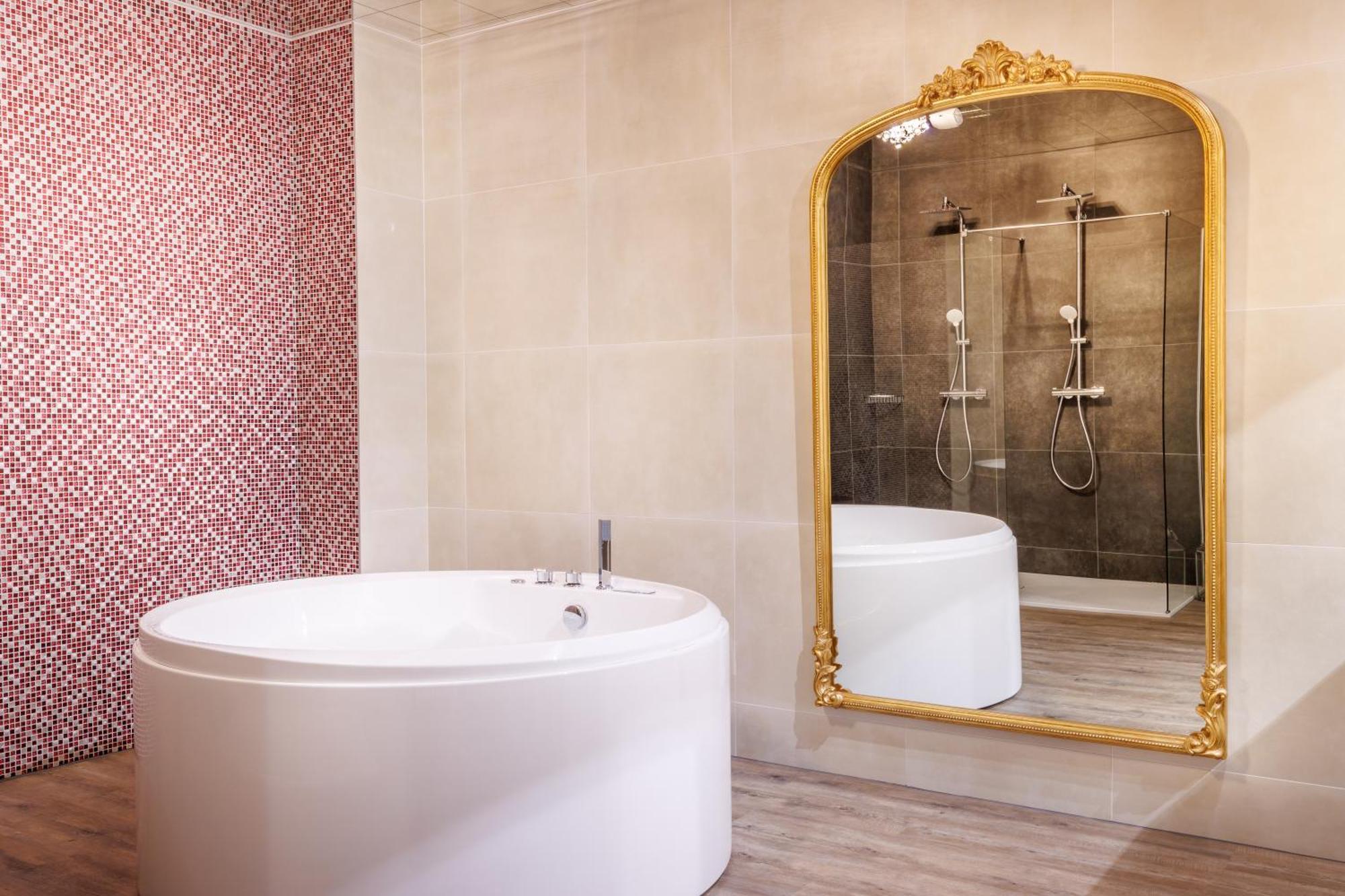 Suite Deluxe con bañera de hidromasaje