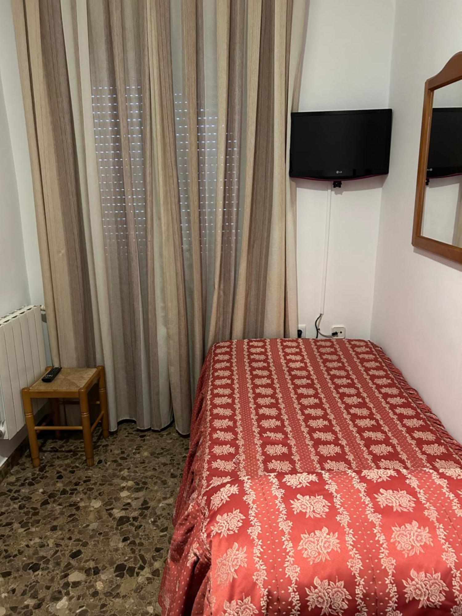 Single Room,1619217988:JPEG