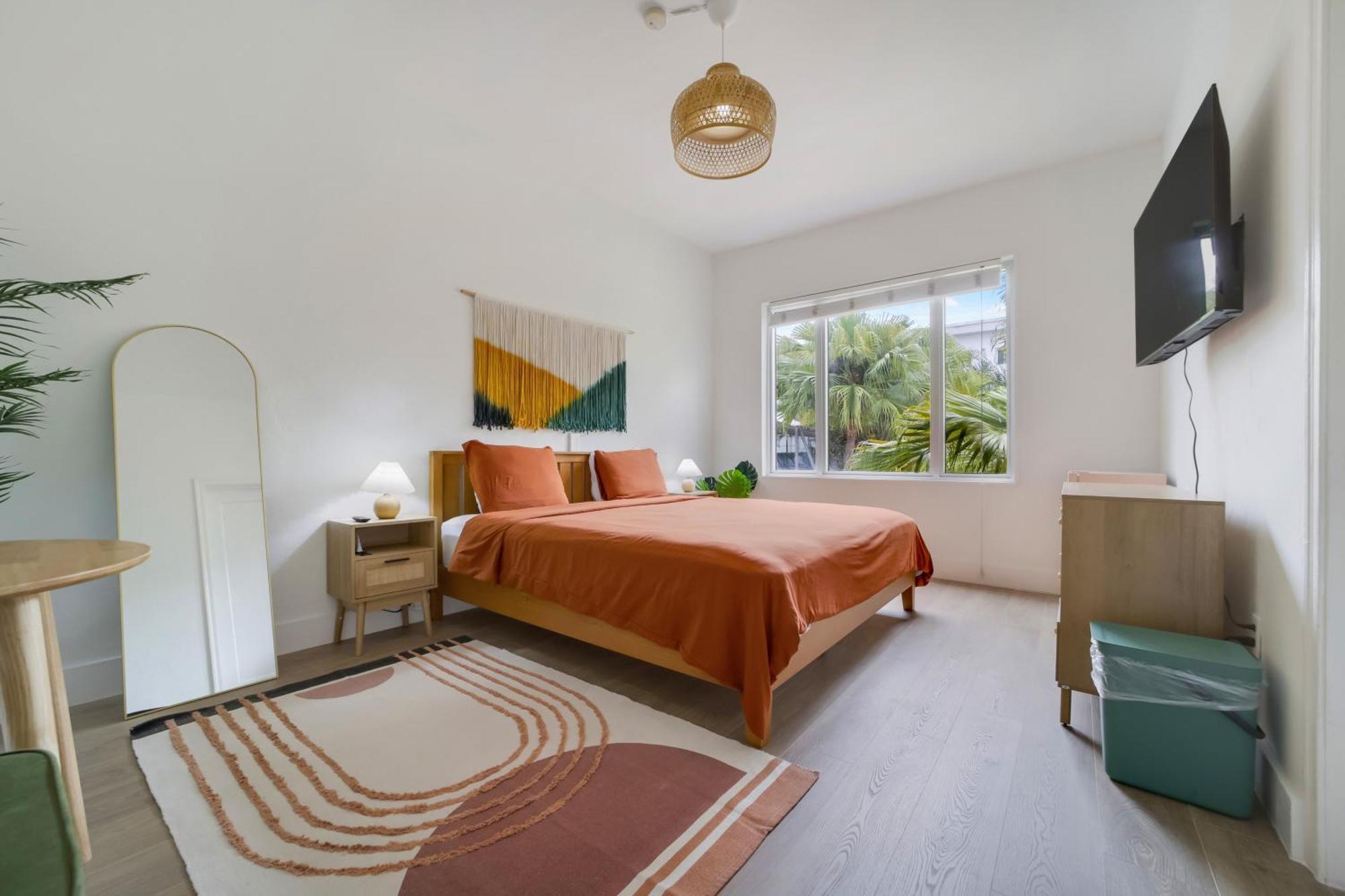 Habitación Estándar con 1 cama extragrande (con check-in automático)