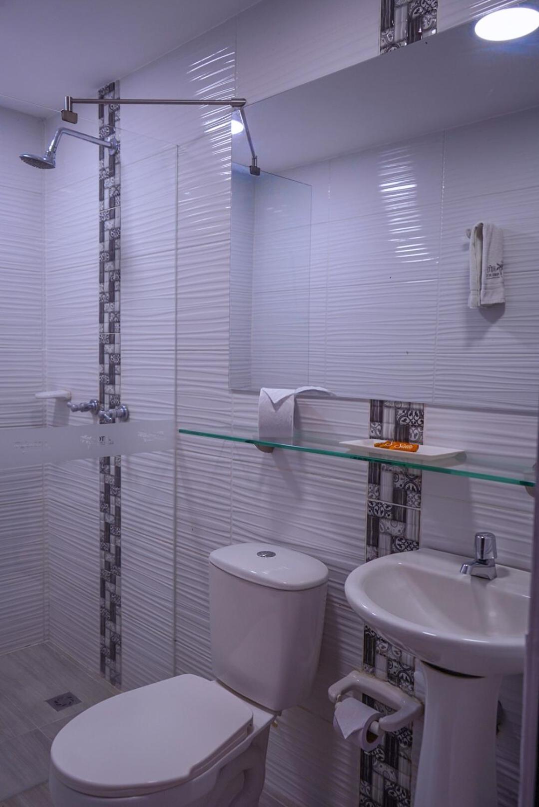 Twin Room,1652787029:JPEG