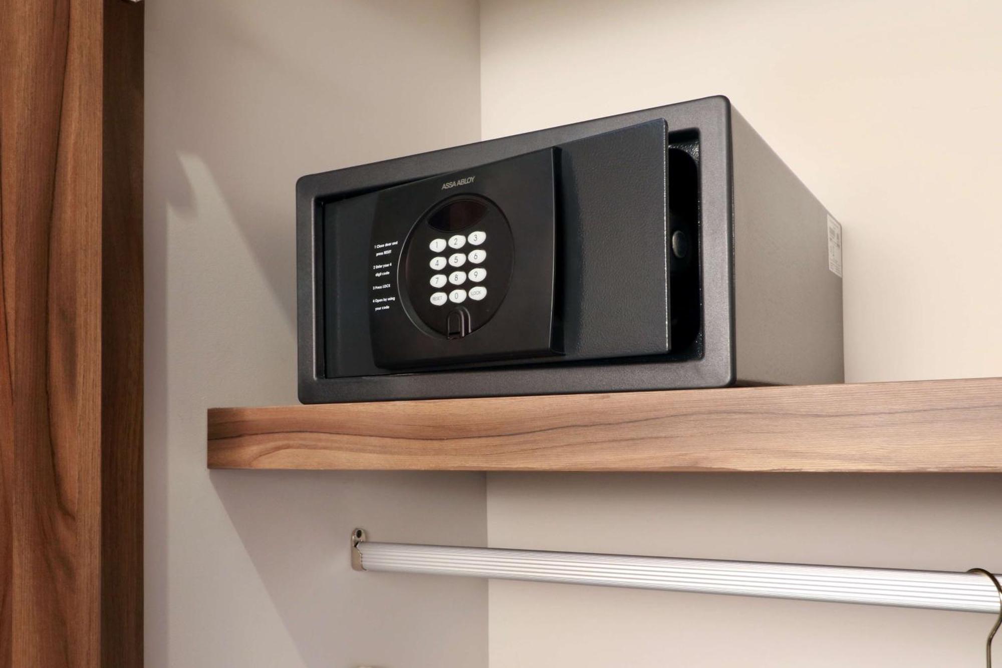 Double Room with Two Double Beds,1551224275:JPEG