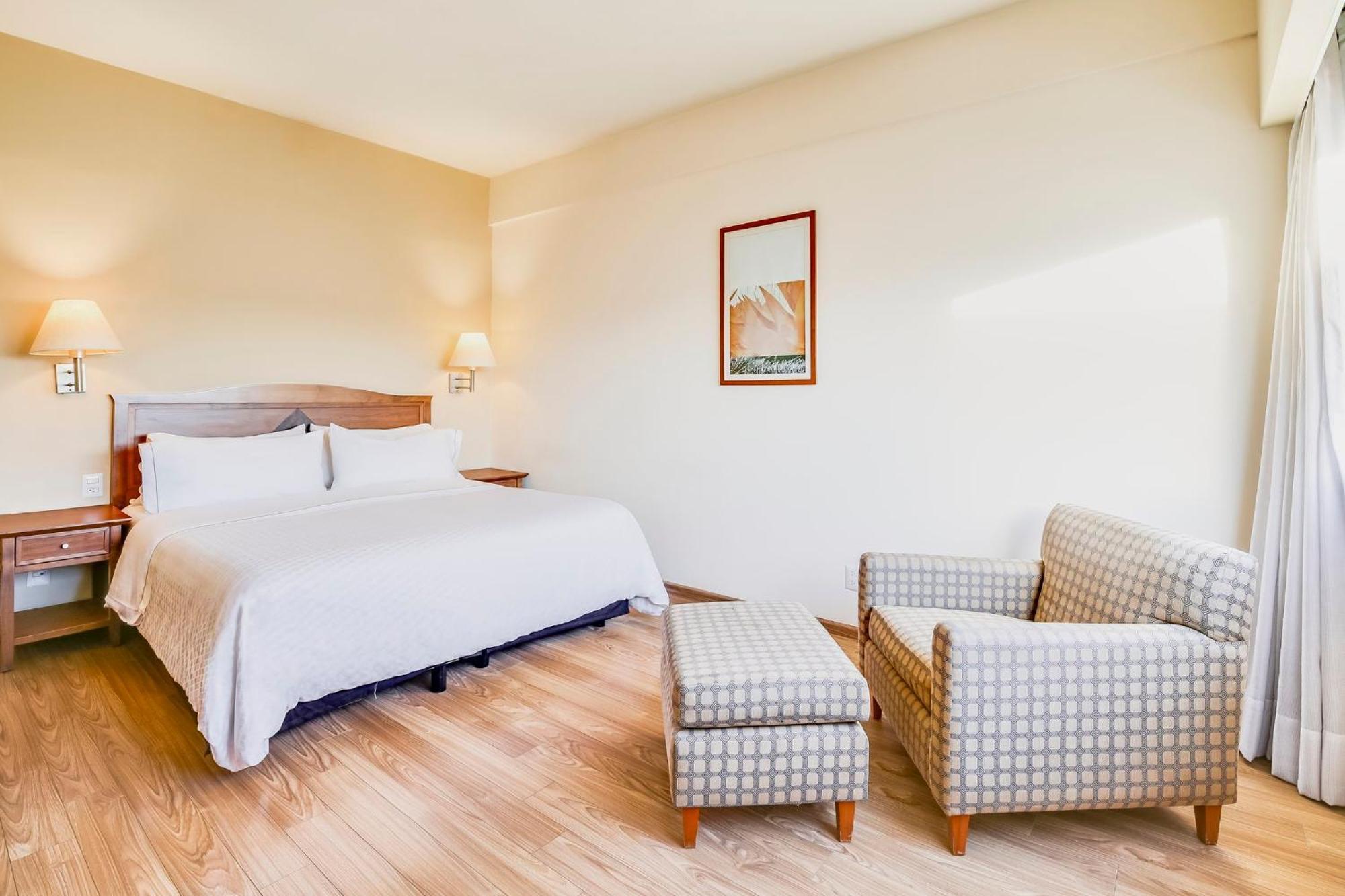 King Room,1554205672:JPEG