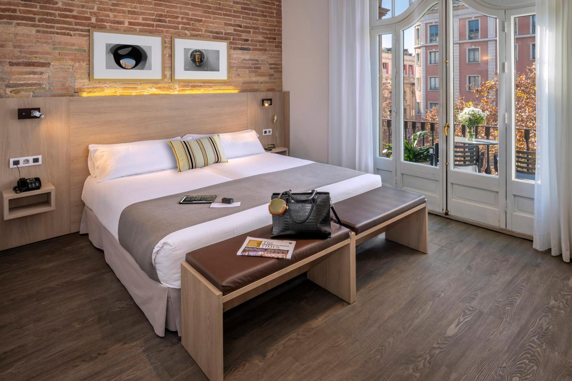 Habitación Doble Deluxe con balcón y vistas a la Rambla - 1 o 2 camas