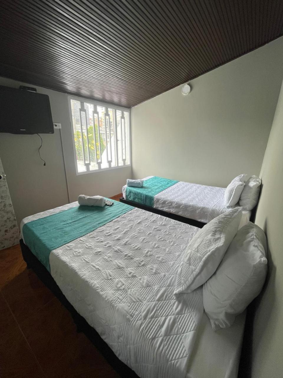 Habitación Doble Pequeña - 2 camas