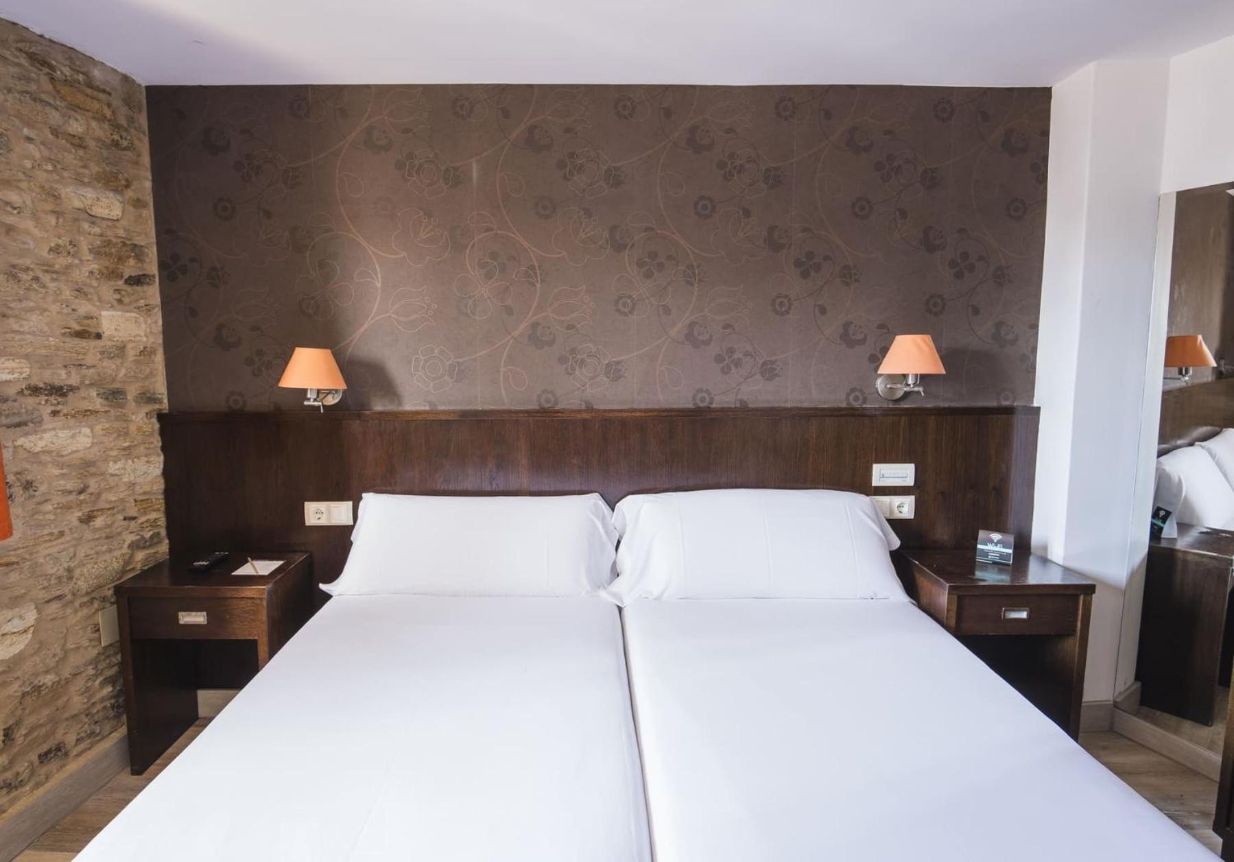 Double or Twin Room,1596018468:JPEG