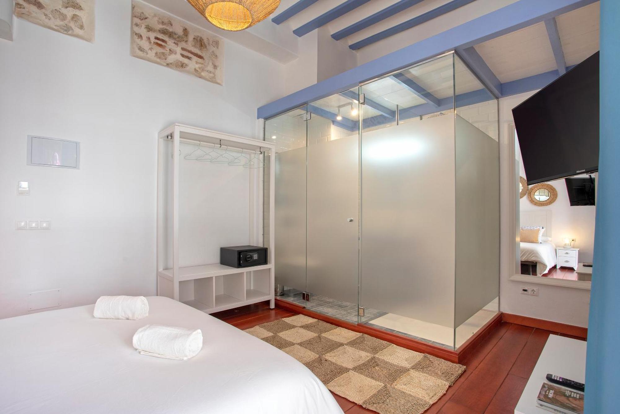 Double Room with Balcony,1601316709:JPEG