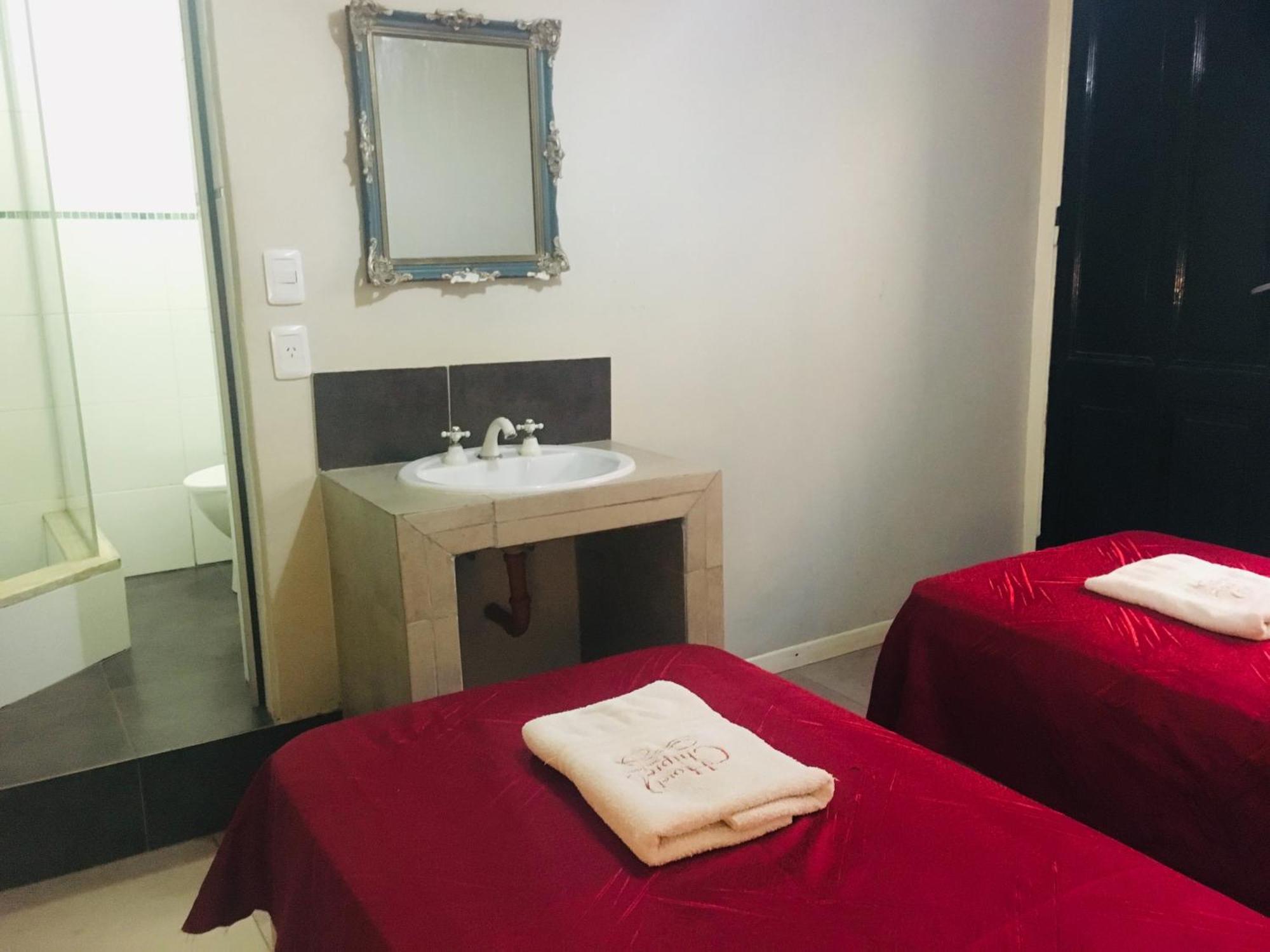 Triple Room Private Bathroom,1604954685:JPEG
